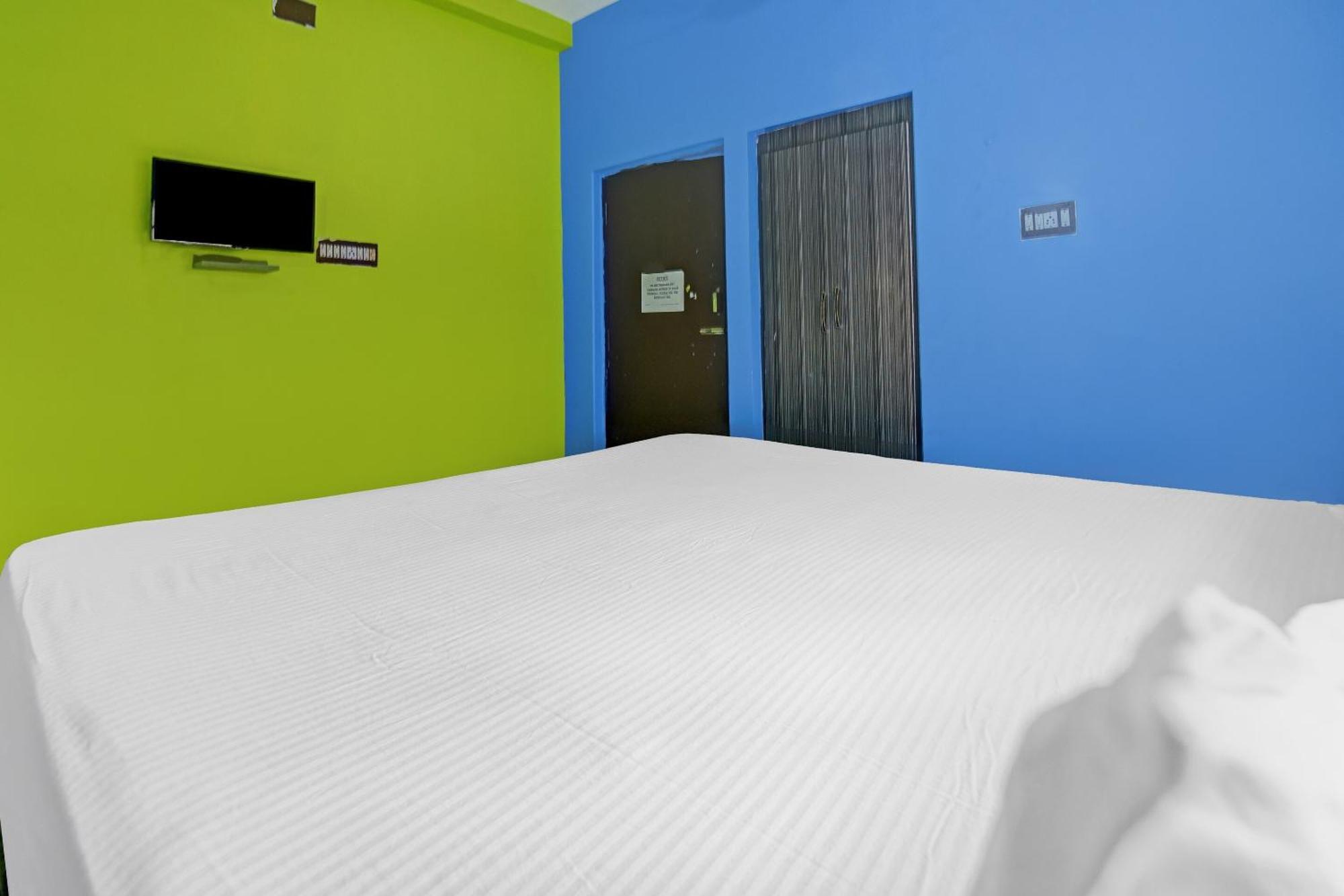 Hotel O Ankit Guest House Калькутта Экстерьер фото